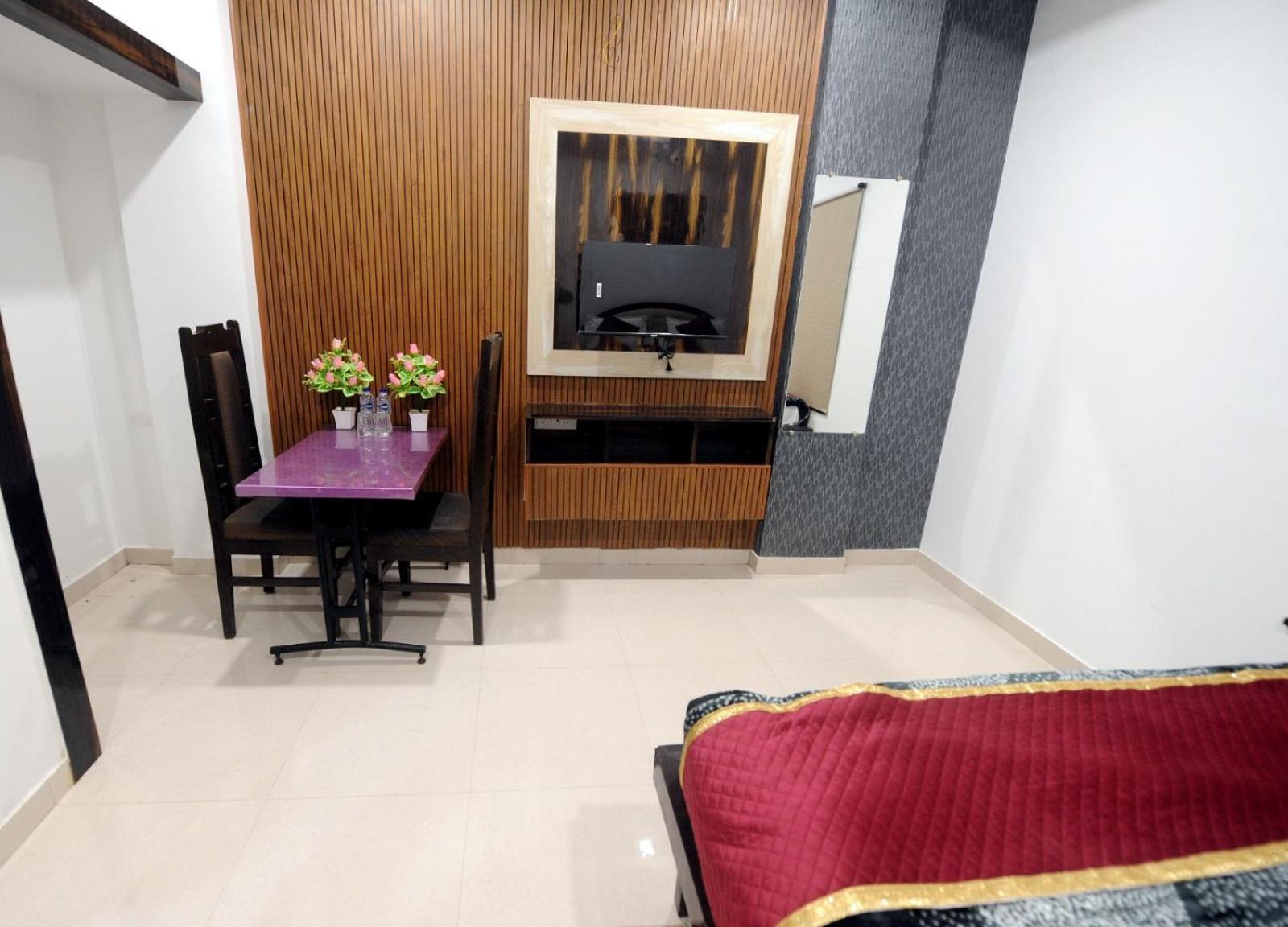 Golden Inn Prayagraj Exterior photo